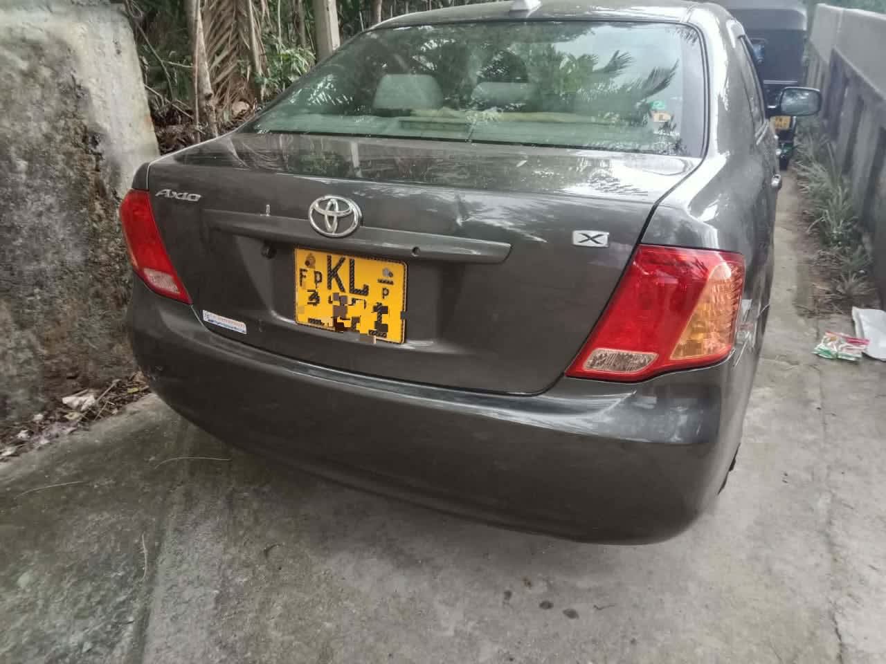 Toyota Axio 2007 – Car in Badulla – photo 2 of 3
