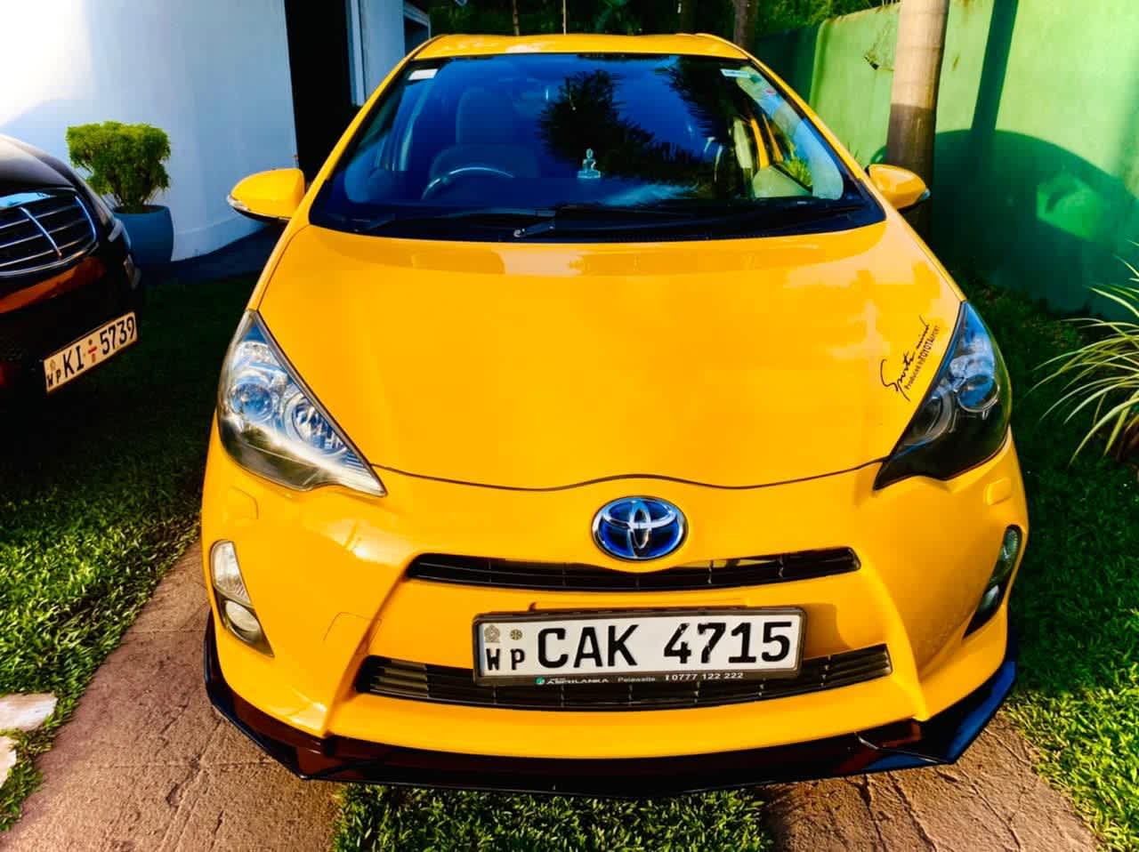 Toyota Aqua Rent A Car Negombo – Rent Vehicle in Negombo, Gampaha – photo 2 of 4