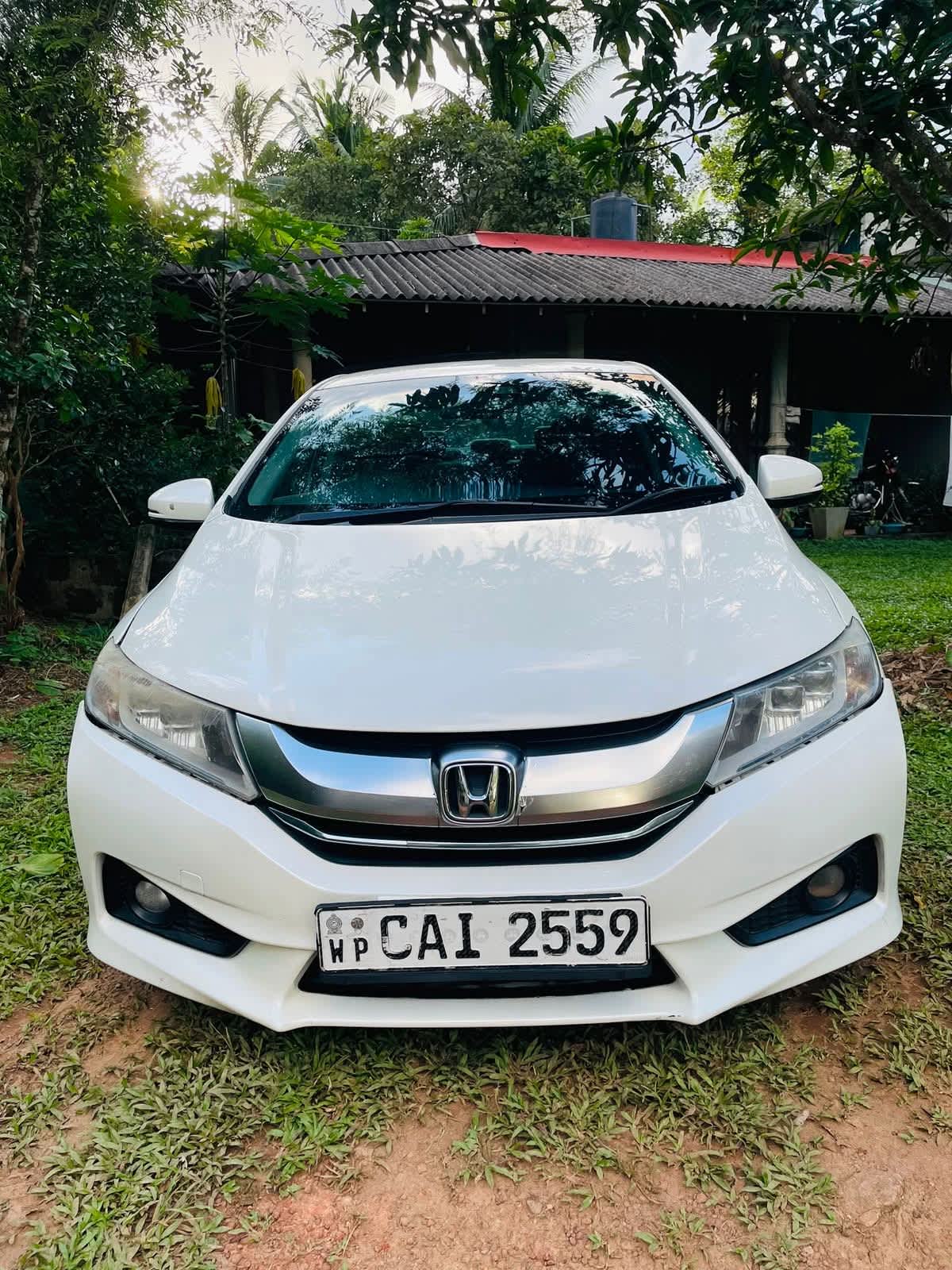 Honda Grace Car Rent A car Kadawatha – Rent Vehicle in Kadawatha, Gampaha – photo 1 of 5