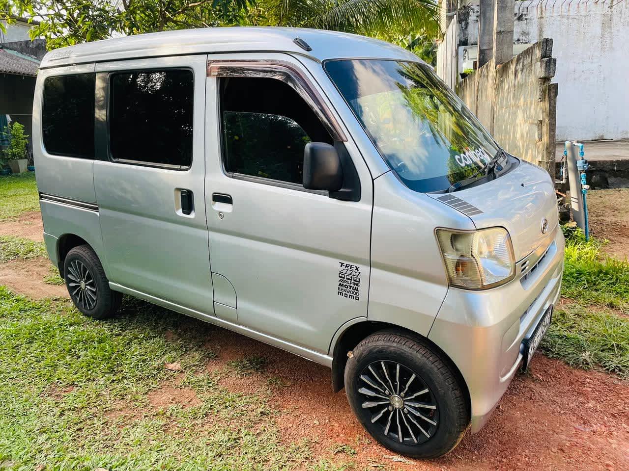 High Jet Budy Van Rent A car Kadawatha – Rent Vehicle in Kadawatha, Gampaha – photo 3 of 5