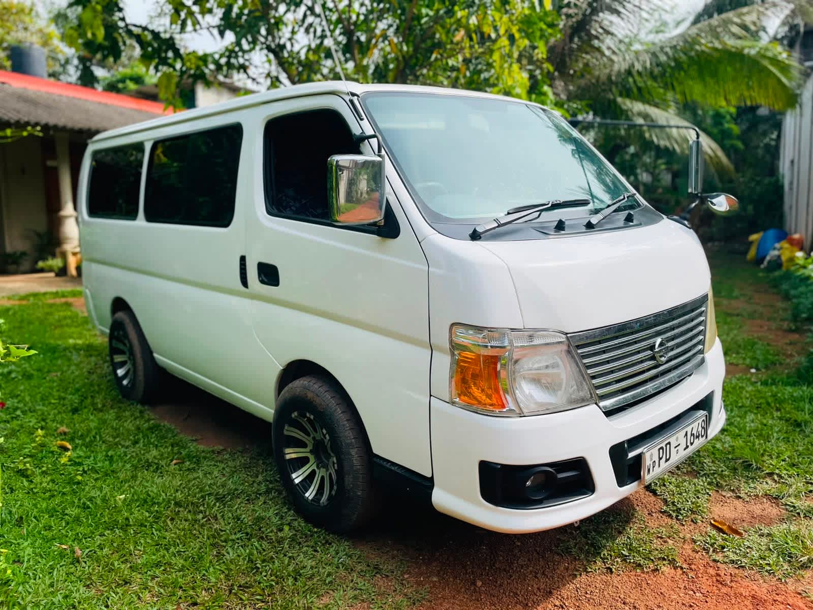 Nissan Caravan Van Rent a Car kadawatha – Rent Vehicle in Kadawatha, Gampaha – photo 3 of 5