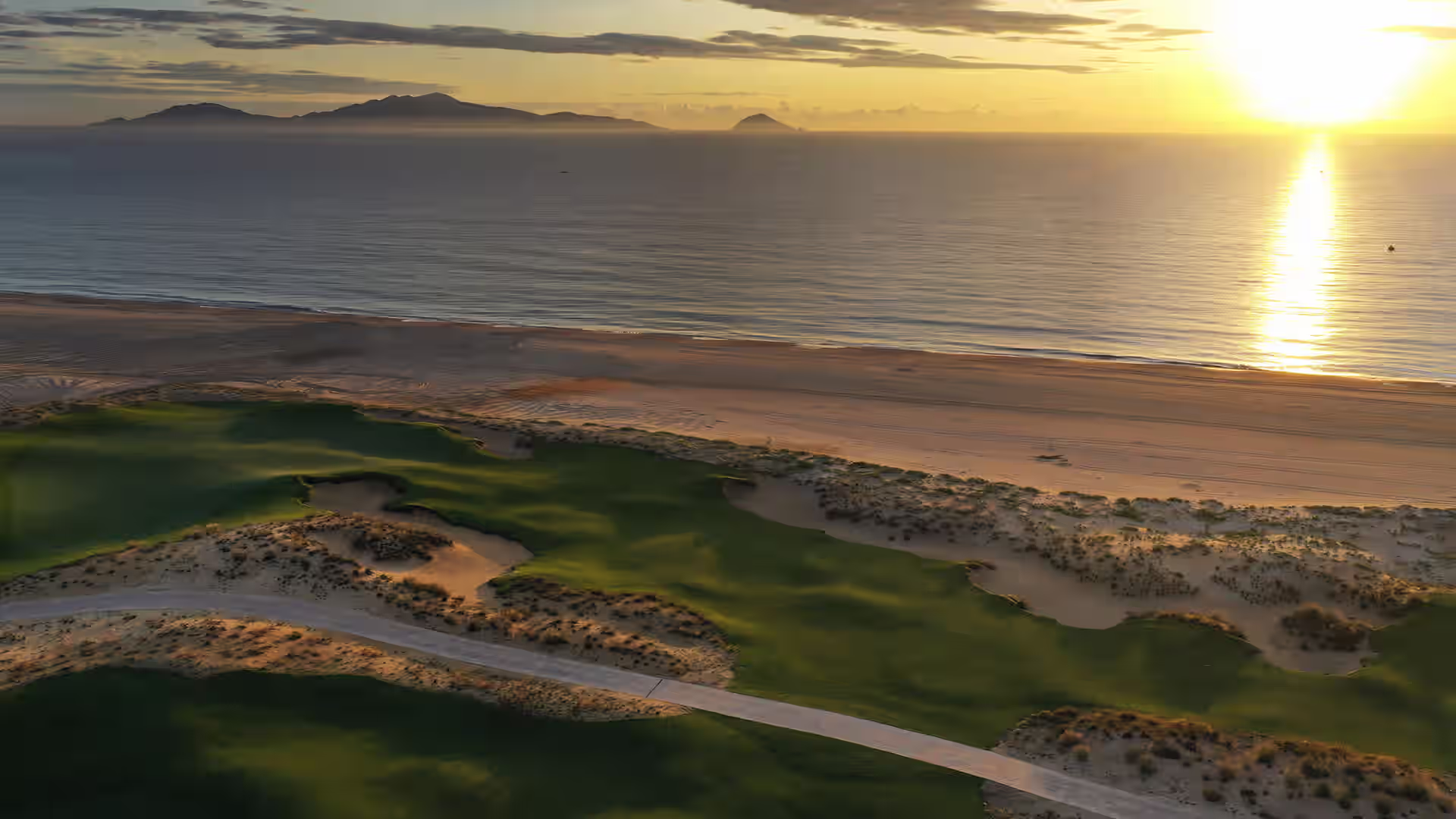 Fairway Hoiana Shores Golf Club vào buổi sáng