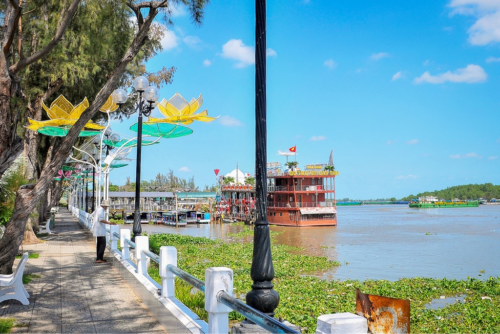 Không gian ven sông tại Bến Ninh Kiều Cần Thơ