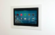 Wall-Smart "Retrofit mount" til Control4 C4-T4IW10 i hvit