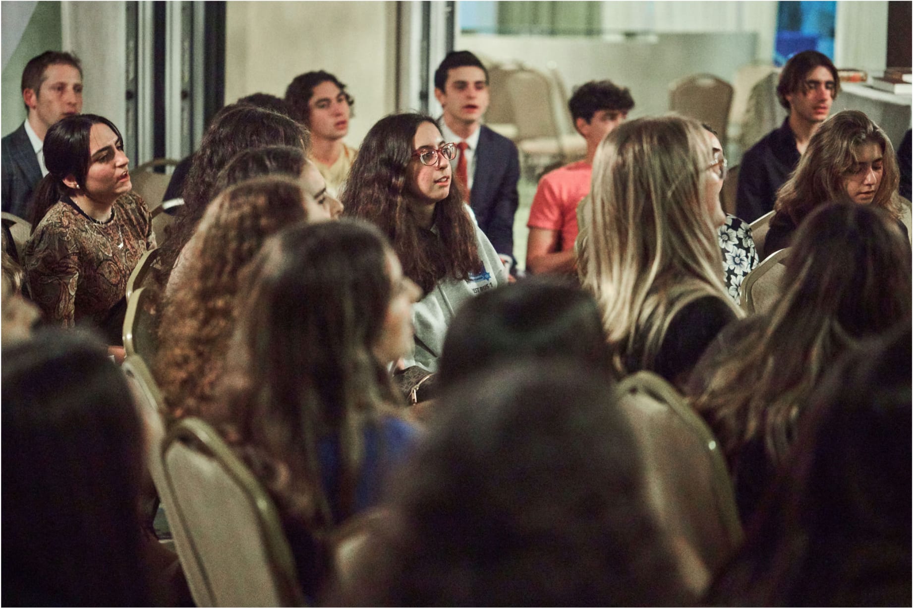 Singing together motzei shabbos in Miami