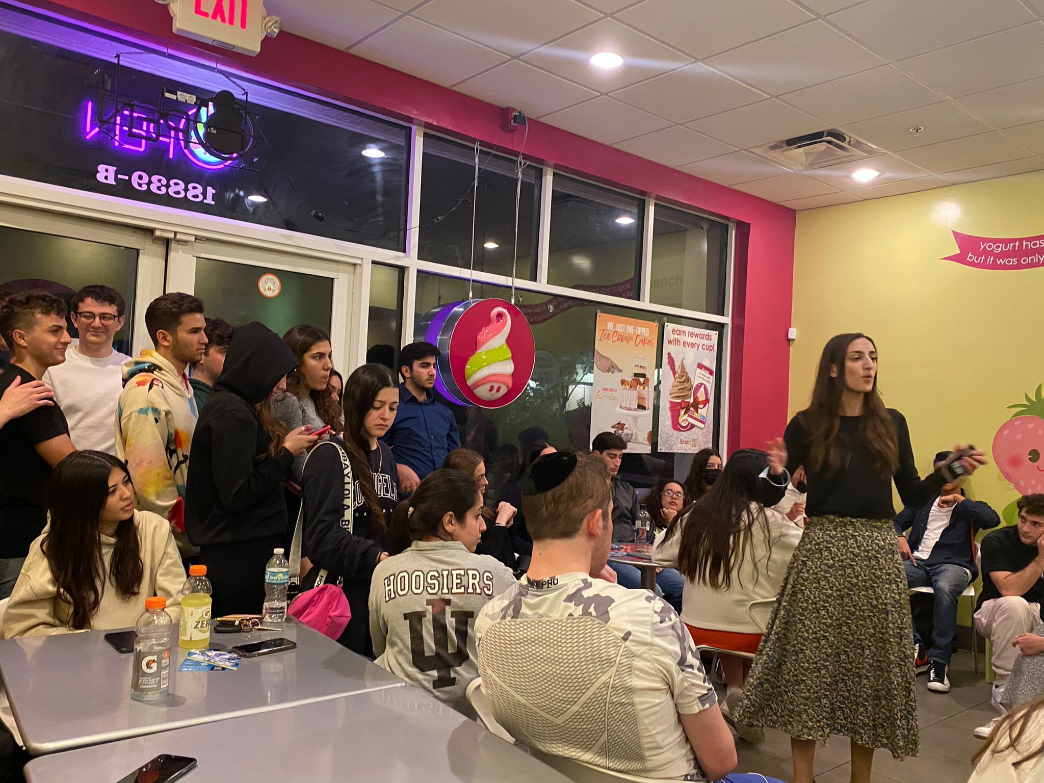 Standing room only as our fellows share Torah with the teens