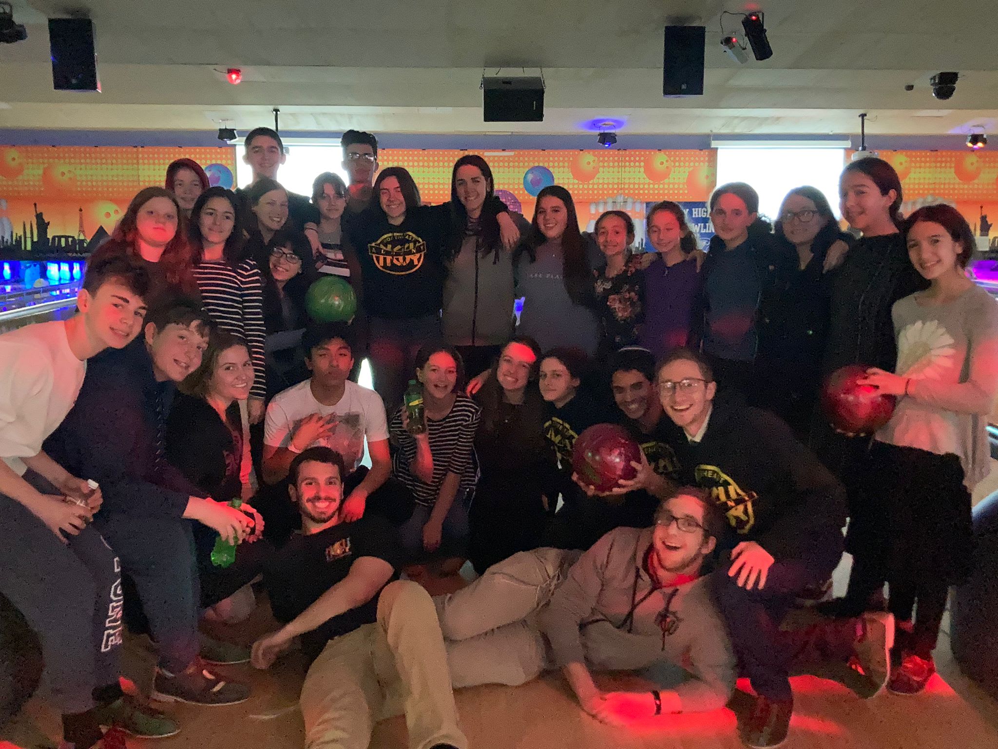 Albany Fellows and teens post-Shabbaton