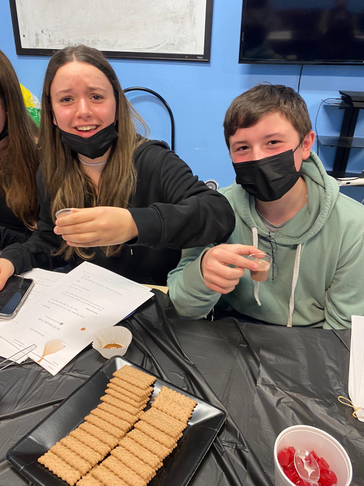 Ottowa Teens participating in mock Seder with Shevet Glaubach Fellows