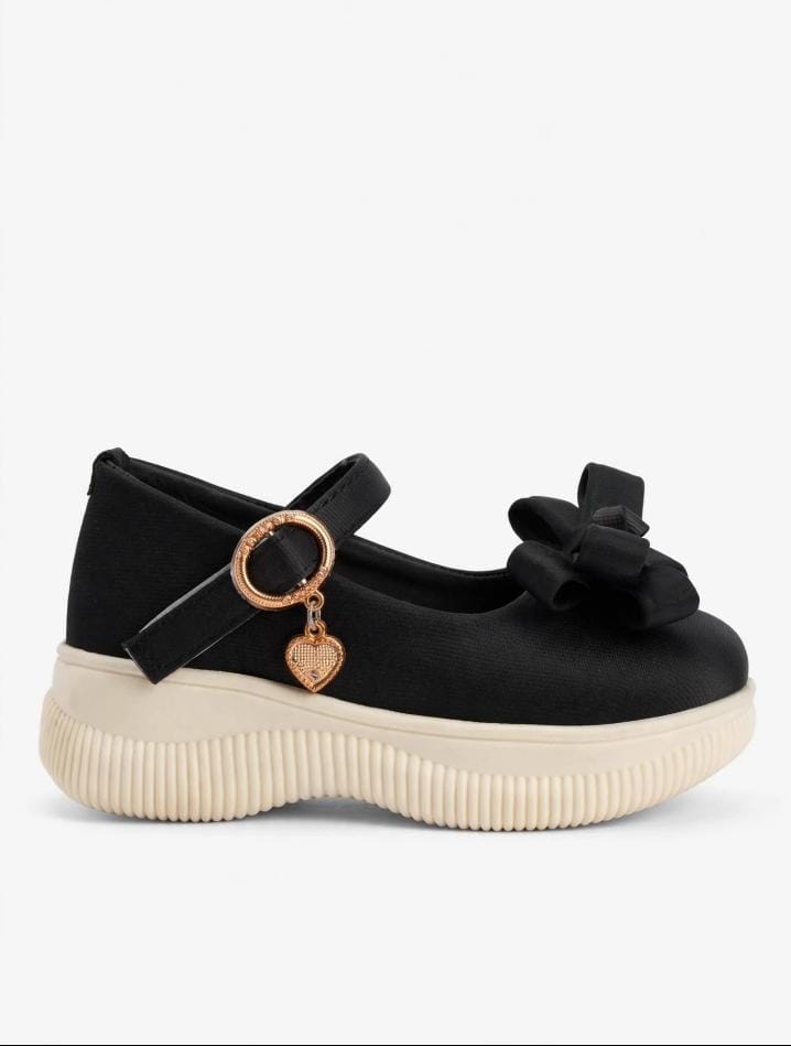 Kids shoes