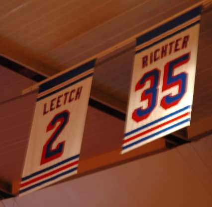 25. Which team experienced the longest Stanley Cup Championship drought?
