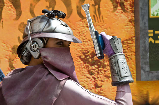 14. Who kills Zam Wesell, the bounty hunter who tries to assassinate Padmé Amidala?