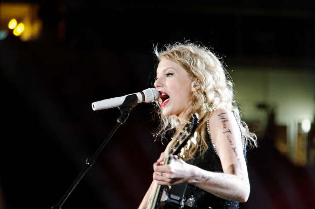 18. On which show did Taylor Swift make her acting debut?