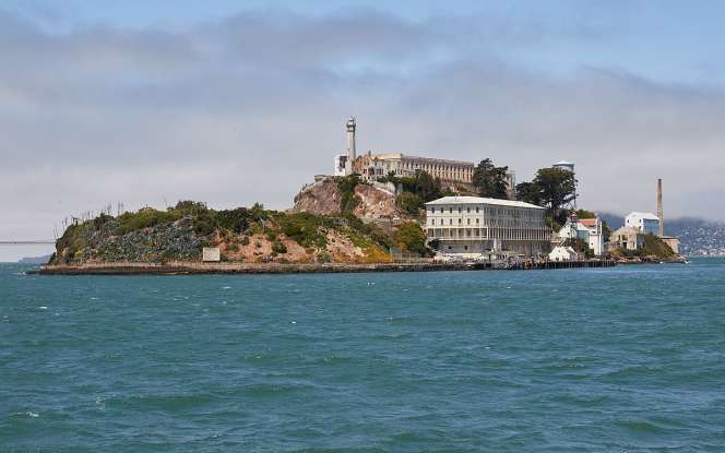49. Which famous landmark is this?