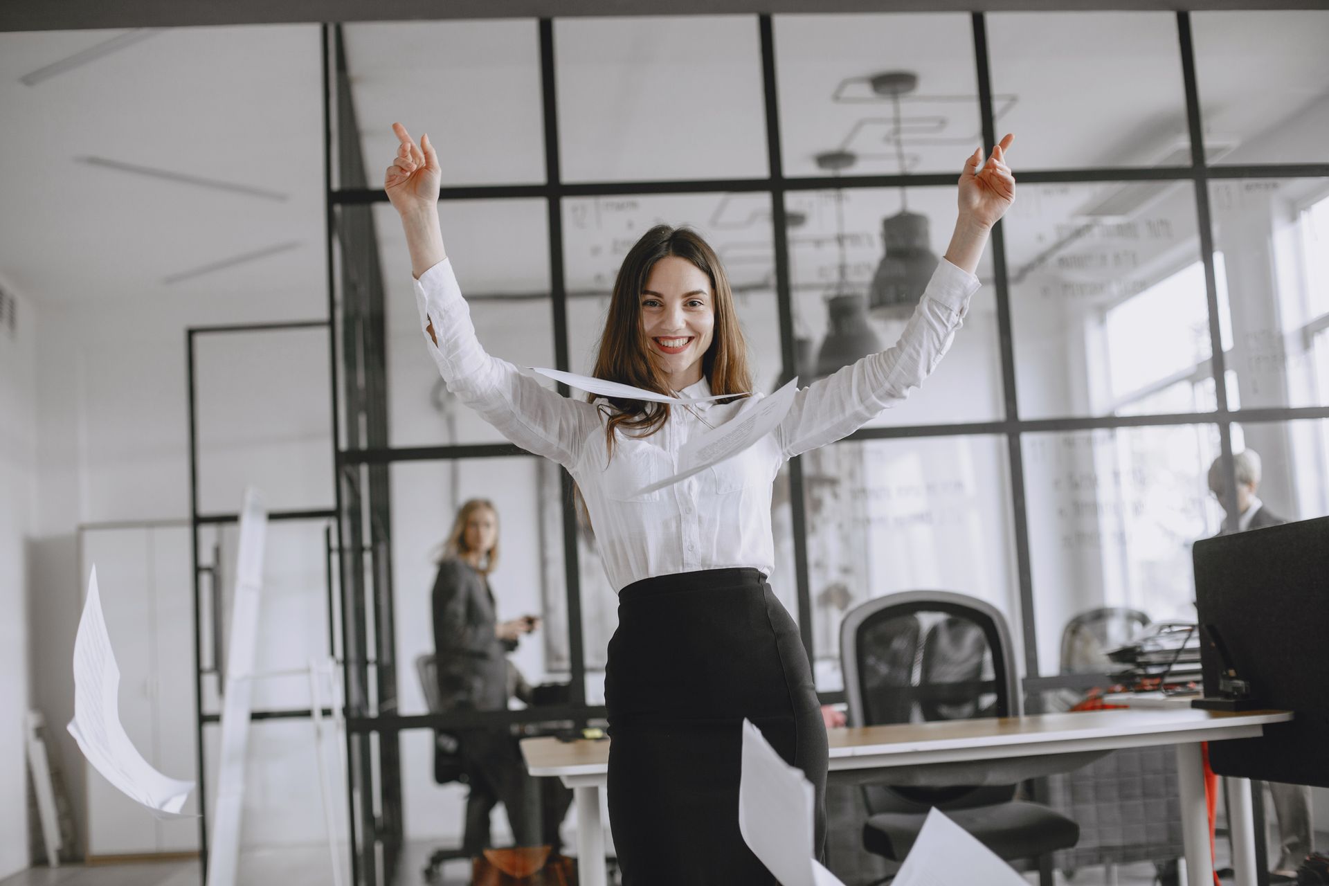 Cambiar de empresa: la forma más rápida de subir de nivel (y por qué quedarte te frena)