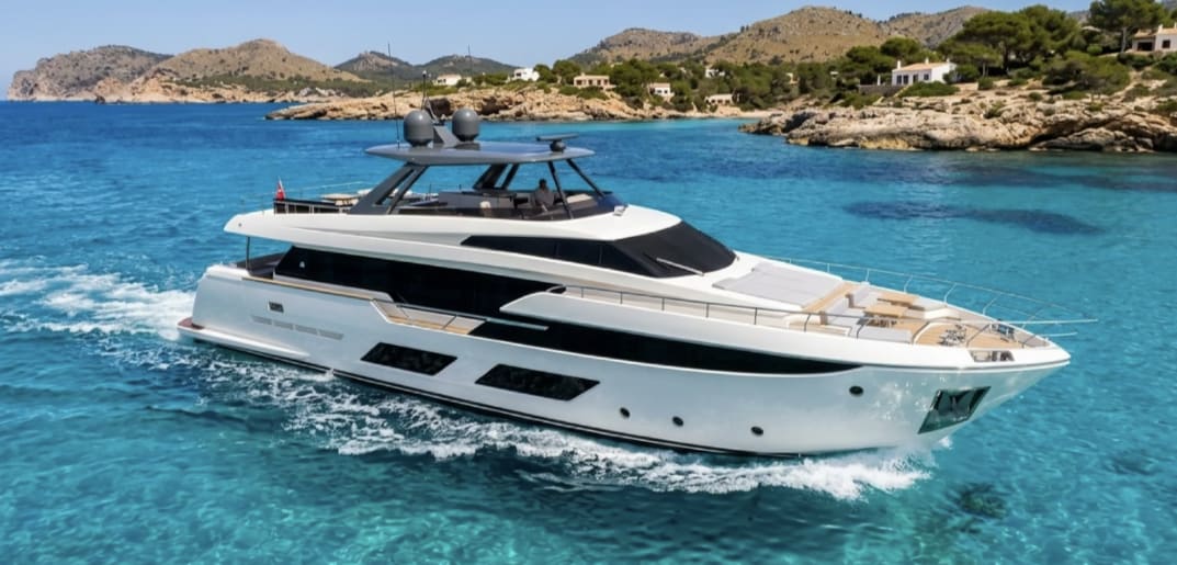 Ferretti 920 — Marina Botafoc, Ibiza