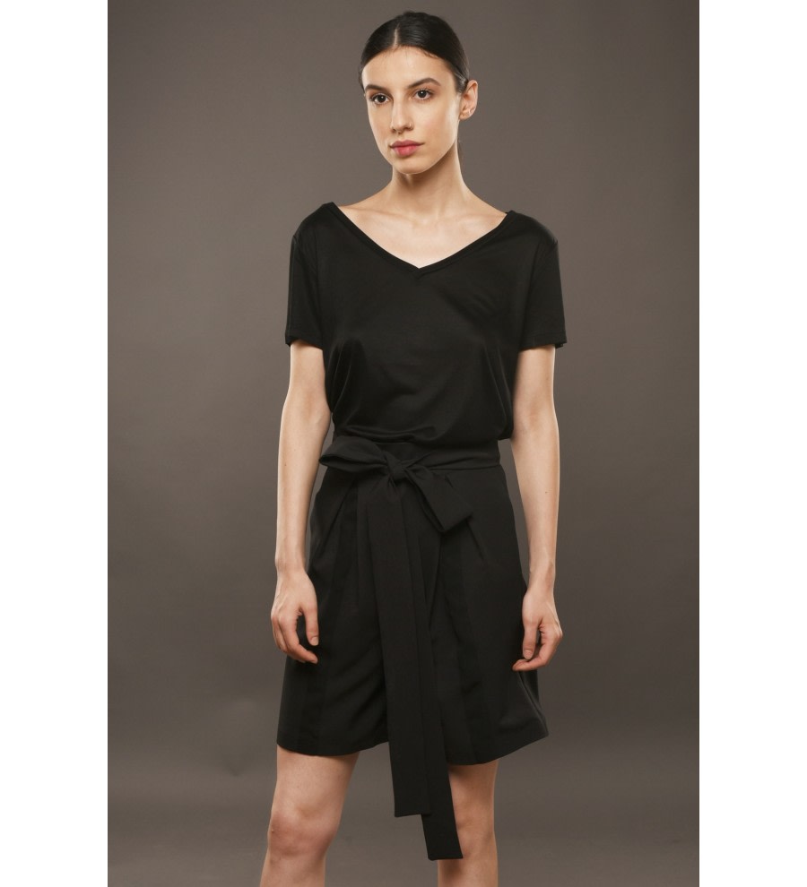Black Pleated Shorts Black Pleated Shorts