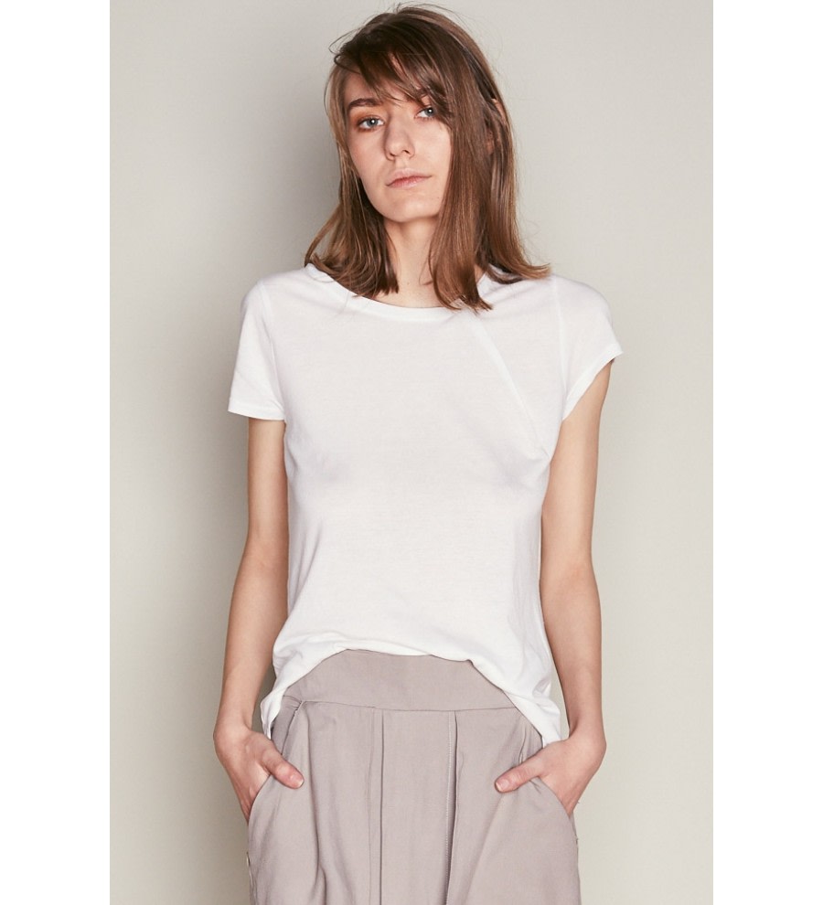White Tencel Asymmetric T-Shirt White Tencel Asymmetric T-Shirt