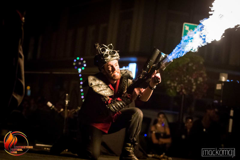 Detonation show 4 – Firelovers
