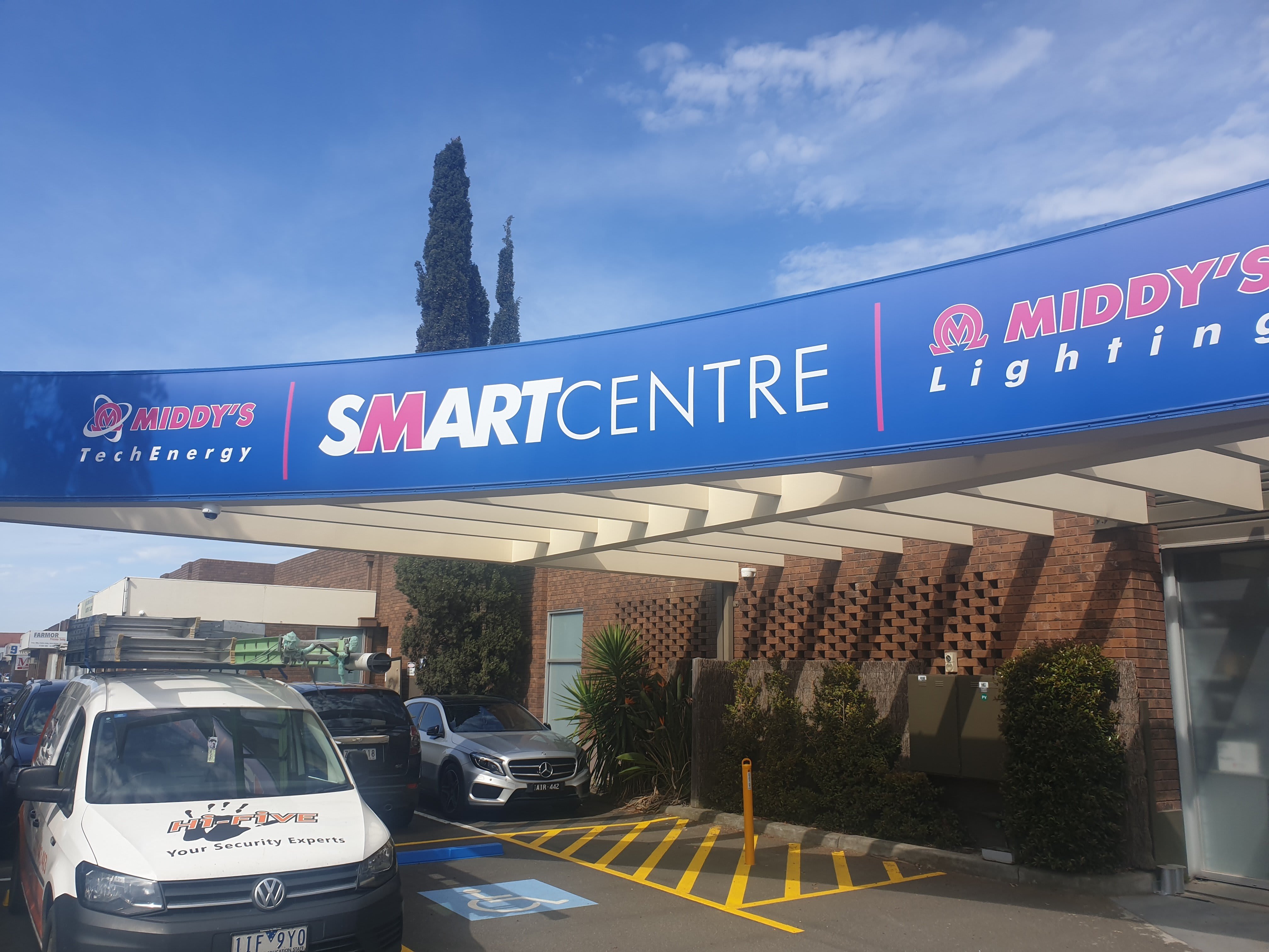 smartcentre Middys Smart Centre