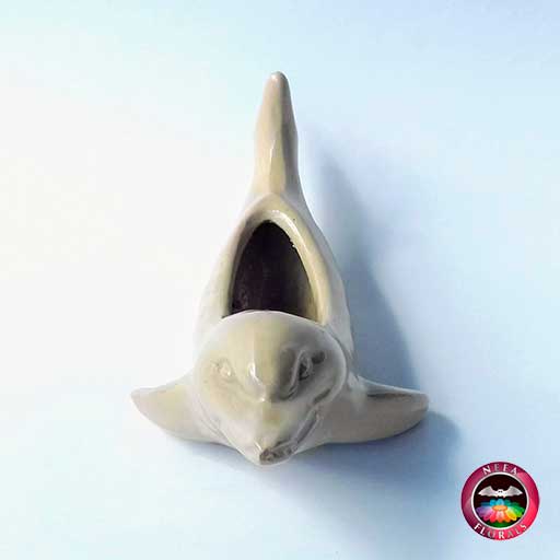 Matera cerámica animales delfin crema cara Neea Flora