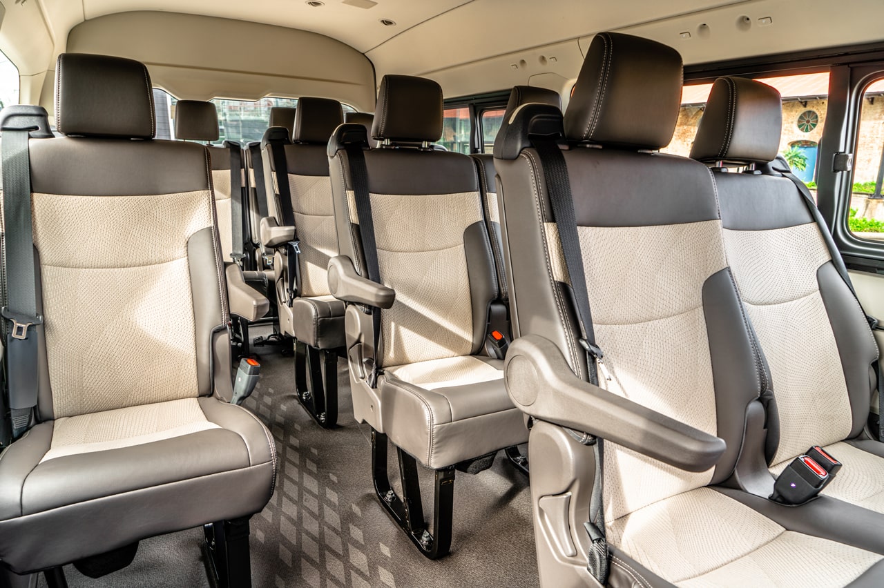 Toyota Hiace 1