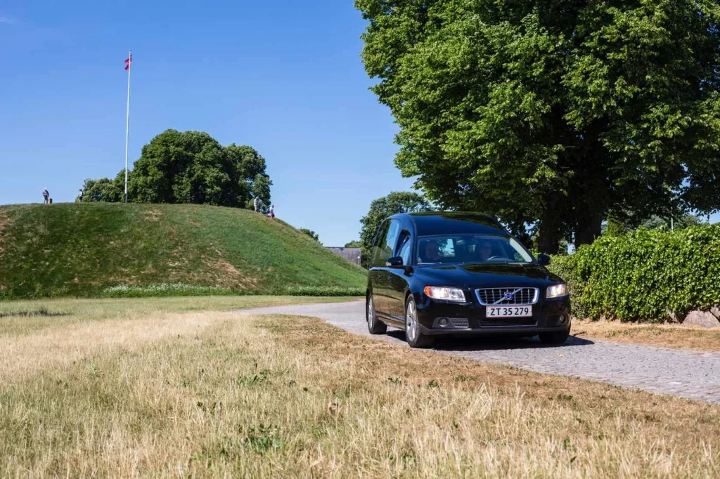 Personlig samtale med bedemand i Jelling – hjælp til en smuk og værdig afsked