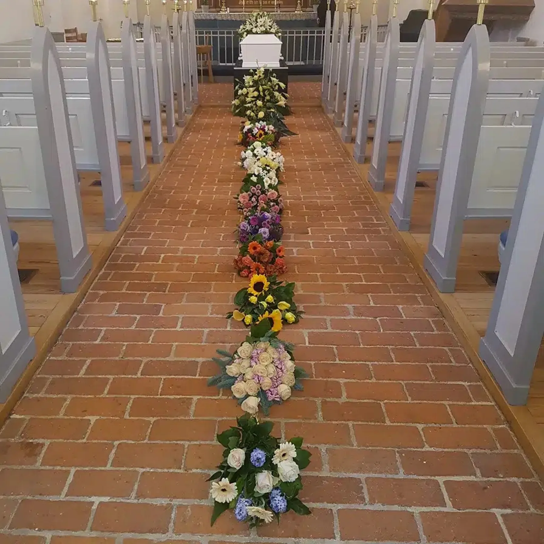 Bårebuketter i kirke