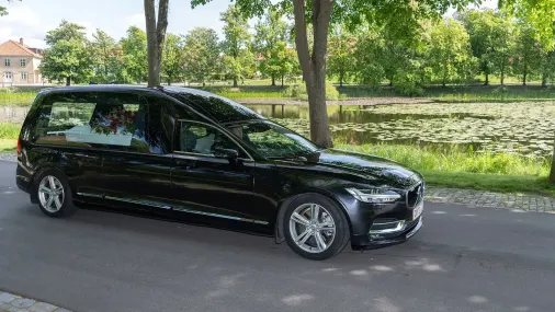 rustvogn_paa_vej_fra_siden