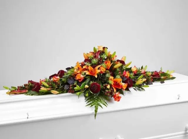 Kistepynt 13 – Roser, liljer, gerbera, perikon, alstomeria, cala