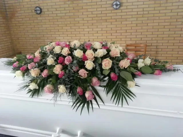 Kistepynt 16 – Mix roser i lyserøde nuancer