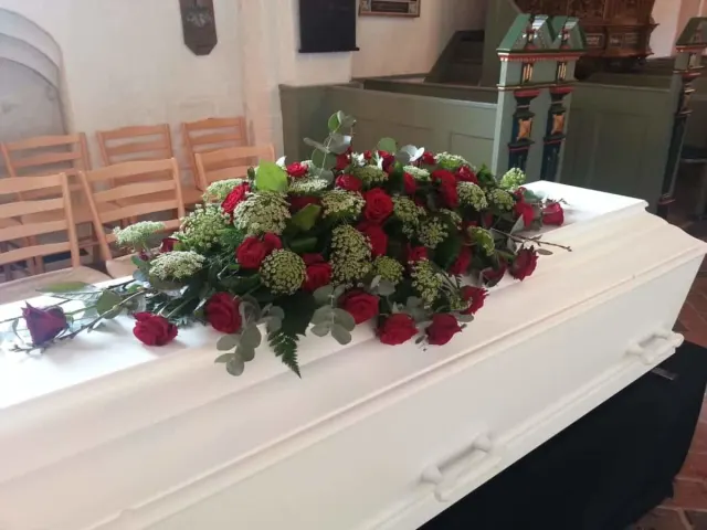 Kistepynt 17 – Roser, eucalyptus og amma majus