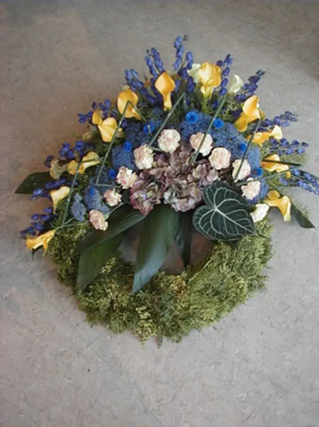 IDE 302 – KRANS – GUL OG BLÅ