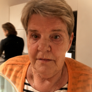 Hustru, Mor, Svigermor, Farmor og Oldemor. Dit aftryk er stort, smukt og evigt.