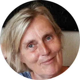 Mindeside for Lone Høgh Leonard