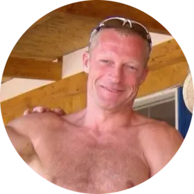 Mindeside for Lars Nielsen