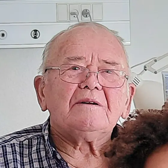 Oldefar med børnebørnene