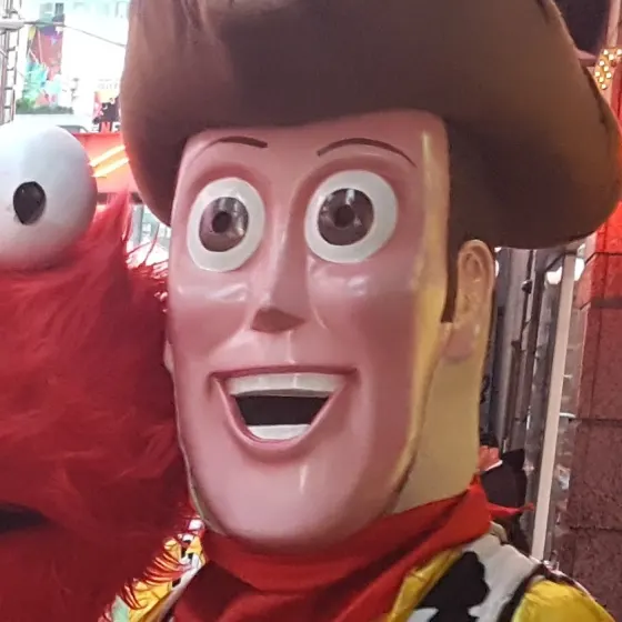 2017 tur til New York og Washington. Her på Times Square - møde superhelte