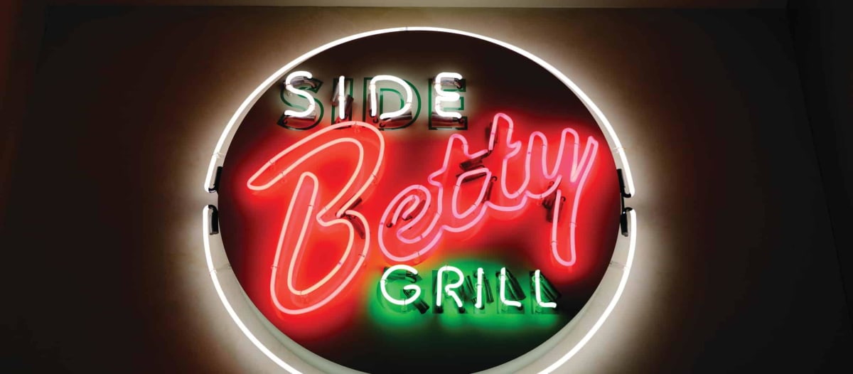 Side Betty Grill Neon Feast