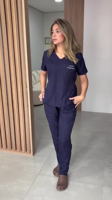 Capa do vídeo Uniforme de consultório, Carol Limah