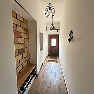 Budaörs Kőhegyen felújított ház panorámás kilátással #1