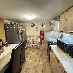 Budaörsön 50m2-es N+2 szobás, jó állapotú házrész #1