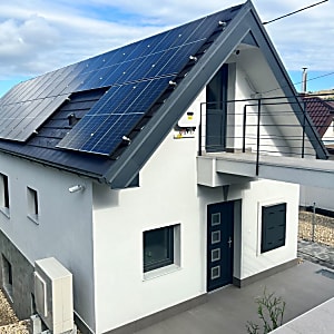 Kiadó panorámás, modern ház #10