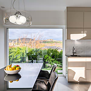 Egy különleges otthon, ahol a panoráma is része a designnak #30