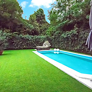  Luxus családi ház saját medencével #4