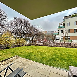 Budapest XI. kerületében, Madárhegyen eladó egy földszinti, saját kerttel rendelkező lakás #9