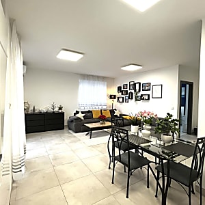 Érd Parkvárosban tetszetős, modern lakás eladó #4