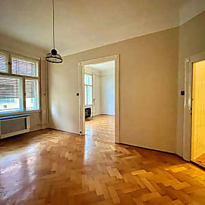 Budapest IX. kerületben, a Bakáts utcában tágas nagypolgári lakás eladó #2