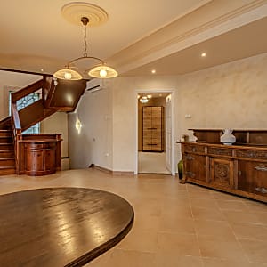 Exkluzív háromszintes villa Szentendre Pismány-hegyén #13