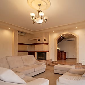 Exkluzív háromszintes villa Szentendre Pismány-hegyén #2