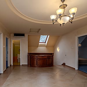 Exkluzív háromszintes villa Szentendre Pismány-hegyén #10